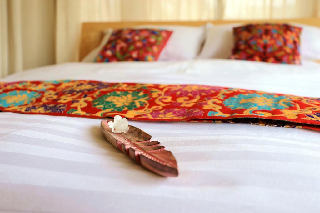 Shangri-La Mid - Mountain Homestay Экстерьер фото